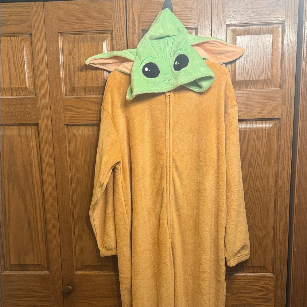 Bioworld Baby Yoda unisex Pajama Onsie
